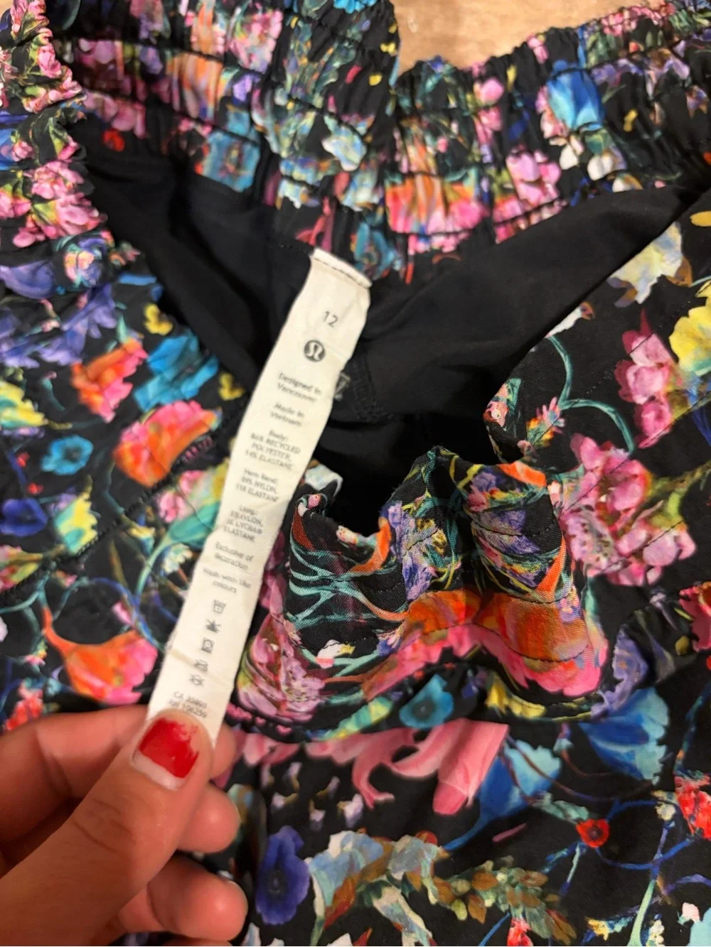 LULULEMON Hotty Hot High Rise Skirt Women’s 12 Flowerscope Black Tennis Golf